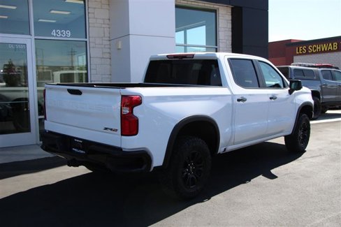 Used 2022 Chevrolet Silverado 1500 ZR2 image 6