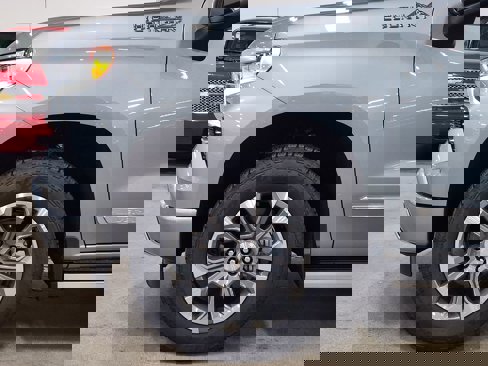 Used 2025 Chevrolet Silverado 1500 High Country w/ Technology Package image 6