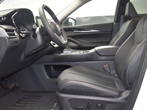 Used 2025 INFINITI QX60 Pure image 12