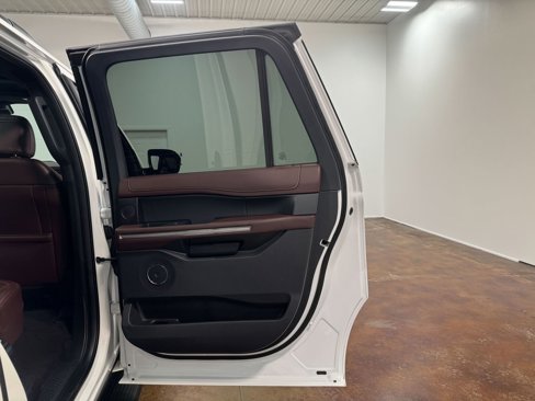 Used 2024 Ford Expedition Max Limited image 65
