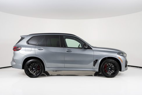Used 2024 BMW X5 M Competition w/ Executive Package image 2