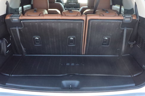 Used 2022 Nissan Pathfinder Platinum w/ Cargo Package image 16