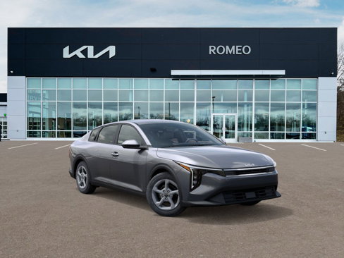 New 2025 Kia K4 LXS image 8