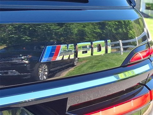 New 2026 BMW X7 M60i image 27