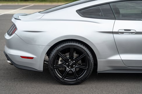 Used 2019 Ford Mustang Coupe w/ Black Accent Package image 27