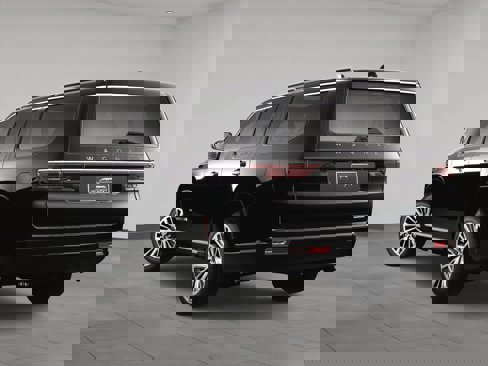 New 2025 Jeep Wagoneer L Series II image 4