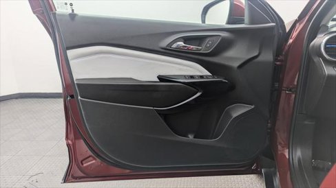 Used 2025 Chevrolet Trax LT image 13