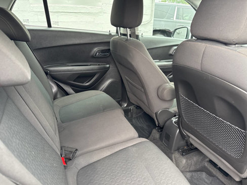 Used 2018 Chevrolet Trax LS image 22