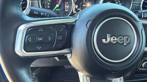 Used 2022 Jeep Wrangler Unlimited Sahara image 19