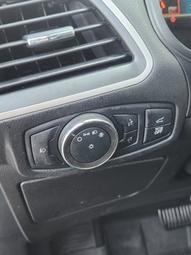 Used 2022 Ford Edge SEL w/ Convenience Package image 17