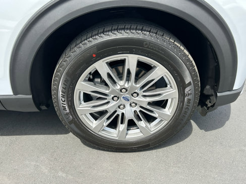 New 2025 Ford Explorer Platinum image 17