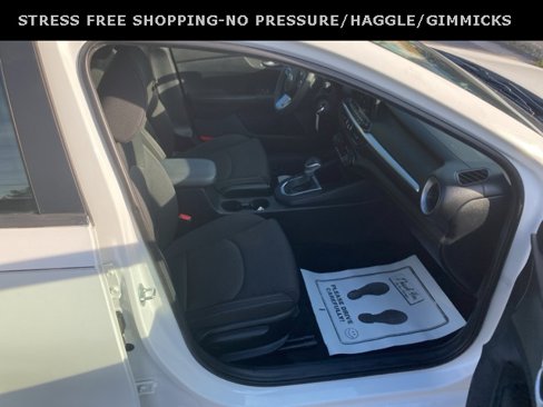 Used 2019 Kia Forte LXS image 31