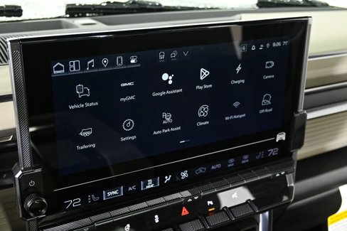 New 2026 GMC Hummer EV 4x4 Crew Cab image 14