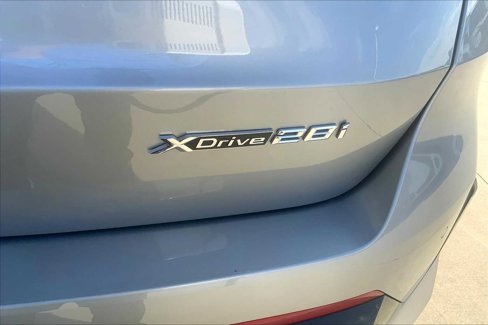 Used 2025 BMW X1 xDrive28i image 9