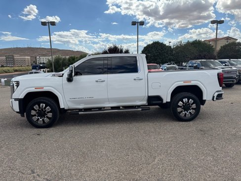 Used 2024 GMC Sierra 3500 Denali w/ Denali Reserve Package image 8