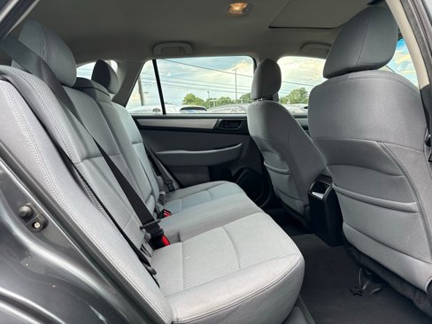 Used 2019 Subaru Outback 2.5i image 31