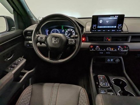 Certified 2025 Honda Pilot Sport image 28