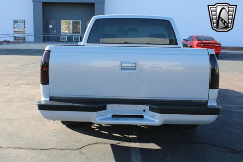 Used 1992 Chevrolet Silverado 1500 2WD Regular Cab image 5