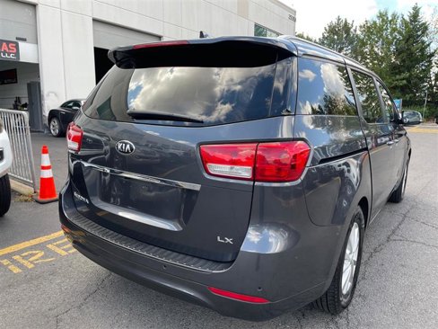 Used 2016 Kia Sedona LX w/ LX Convenience Package image 43