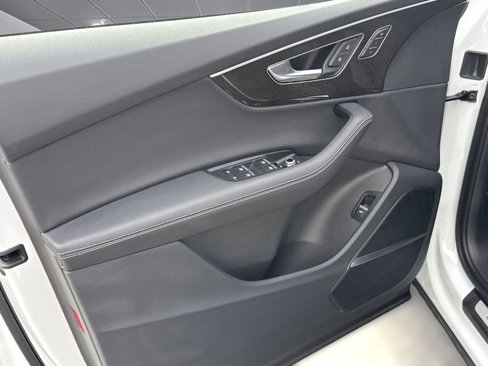 New 2025 Audi Q7 3.0T Premium Plus image 14