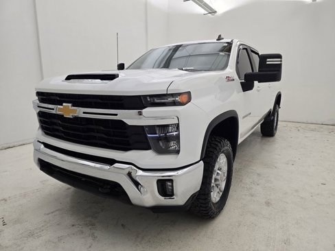 Used 2024 Chevrolet Silverado 2500 LT image 26