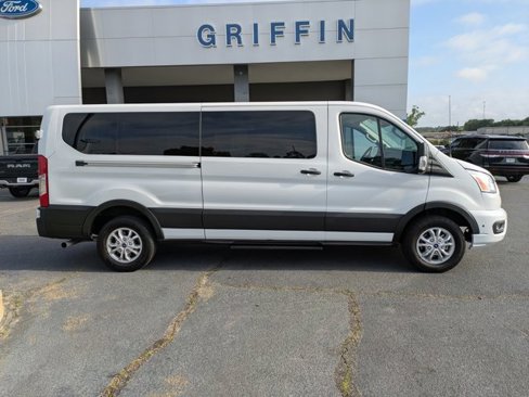 Used 2021 Ford Transit 350 XLT image 3