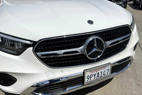 Used 2025 Mercedes-Benz GLC 350e 4MATIC image 29