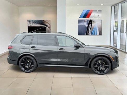 New 2026 BMW X7 M60i image 6
