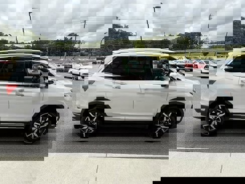 Used 2022 Honda Pilot Elite image 7