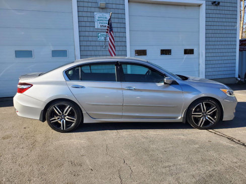 Used 2017 Honda Accord Sport Special Edition image 8