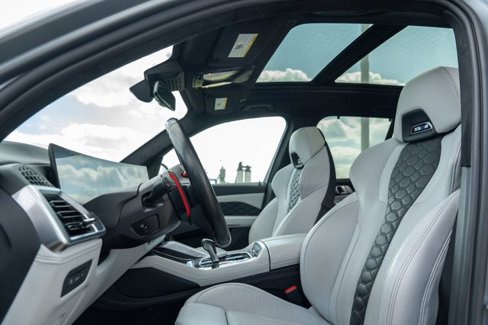 Used 2024 BMW X5 M Competition w/ Premium Package image 11