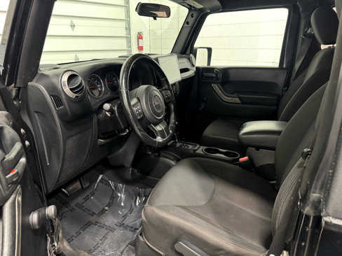 Used 2015 Jeep Wrangler Sport w/ Connectivity Group image 16