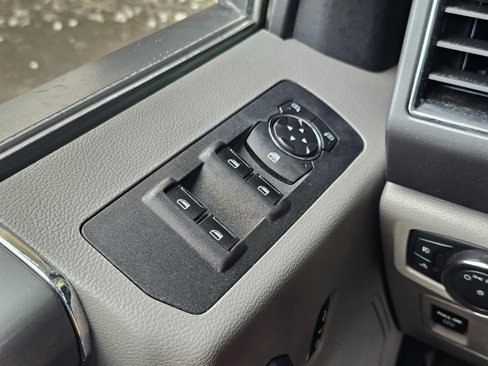 Used 2020 Ford F150 XLT w/ Equipment Group 302A Luxury image 28