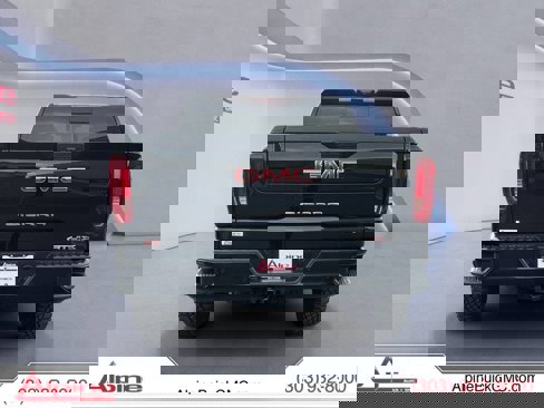 Used 2023 GMC Sierra 1500 AT4X image 4