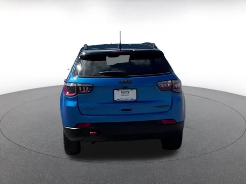 Used 2025 Jeep Compass Trailhawk image 10