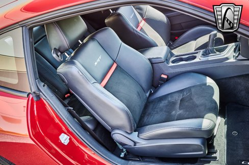 Used 2011 Dodge Challenger SRT8 image 15