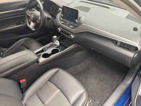 Used 2024 Nissan Altima 2.5 SR image 14