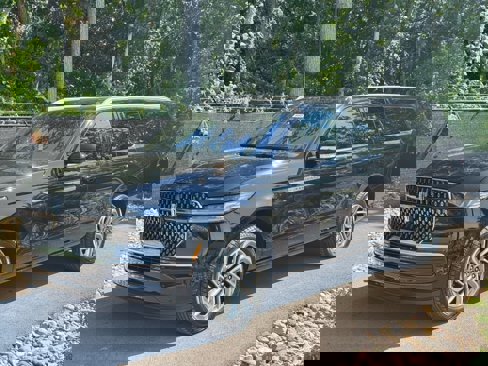 New 2025 Lincoln Navigator L Reserve image 1