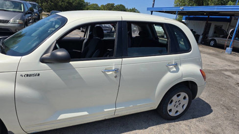 Used 2005 Chrysler PT Cruiser image 2