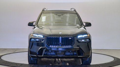New 2026 BMW X7 M60i image 7