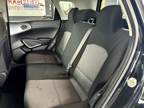 Used 2022 Kia Soul LX image 29