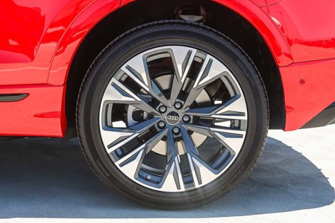 New 2025 Audi Q8 Premium Plus image 10