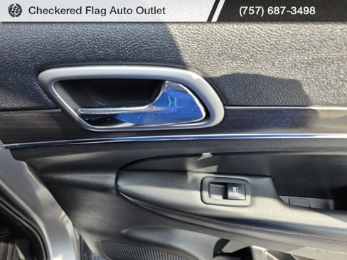 Used 2018 Jeep Grand Cherokee Limited w/ Luxury Group II image 48
