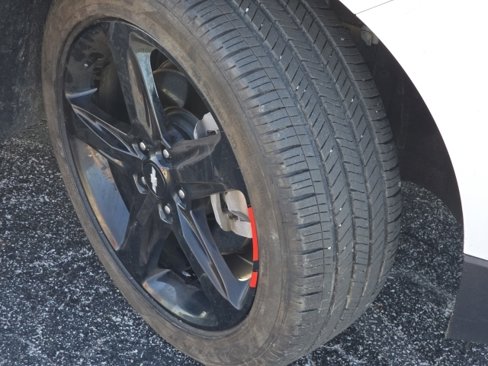 Used 2020 Chevrolet Equinox LT image 12