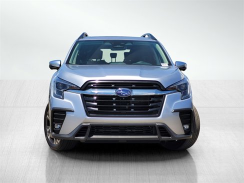 Used 2023 Subaru Ascent Limited w/ Technology Package image 2