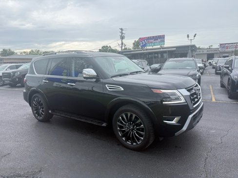 Used 2024 Nissan Armada Platinum w/ Captain's Chairs Package image 2