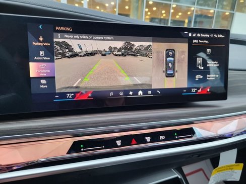 New 2025 BMW i7 xDrive60 image 21