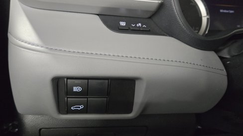 Used 2023 Toyota Highlander LE image 20