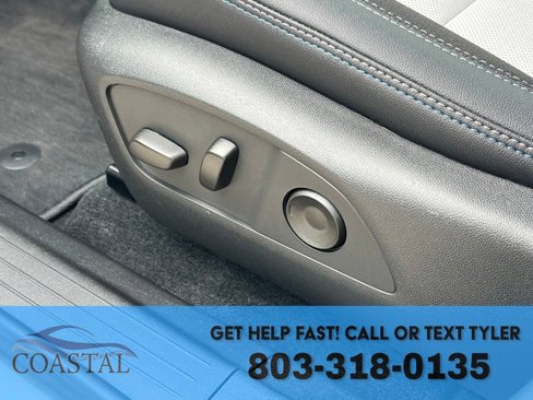 New 2025 Chevrolet Equinox EV LT image 8