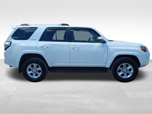 Used 2021 Toyota 4Runner SR5 Premium image 4